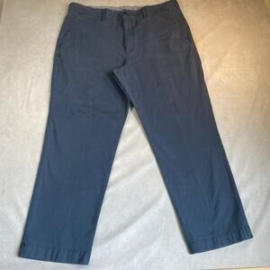 LL Bean Natural Fit Men's 40x30 Navy Blue Dress Comfort Pants